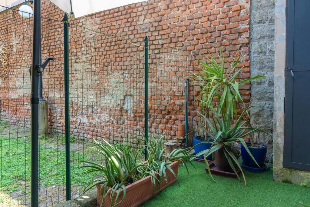 Rucellai With Garden
